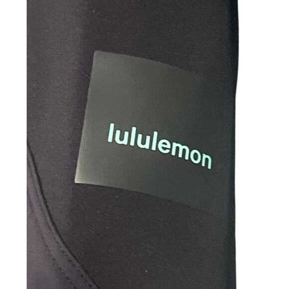 NWT Lululemon Athletica Black Cargo Super-High-Rise Hiking Tights 25". - Picture 9 of 10